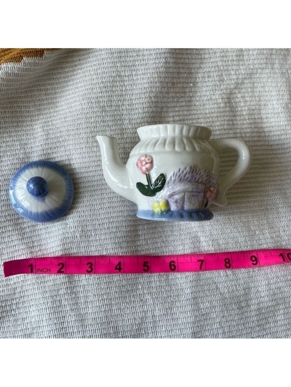 Mini Teapot 🫖 - Picture 6 of 7